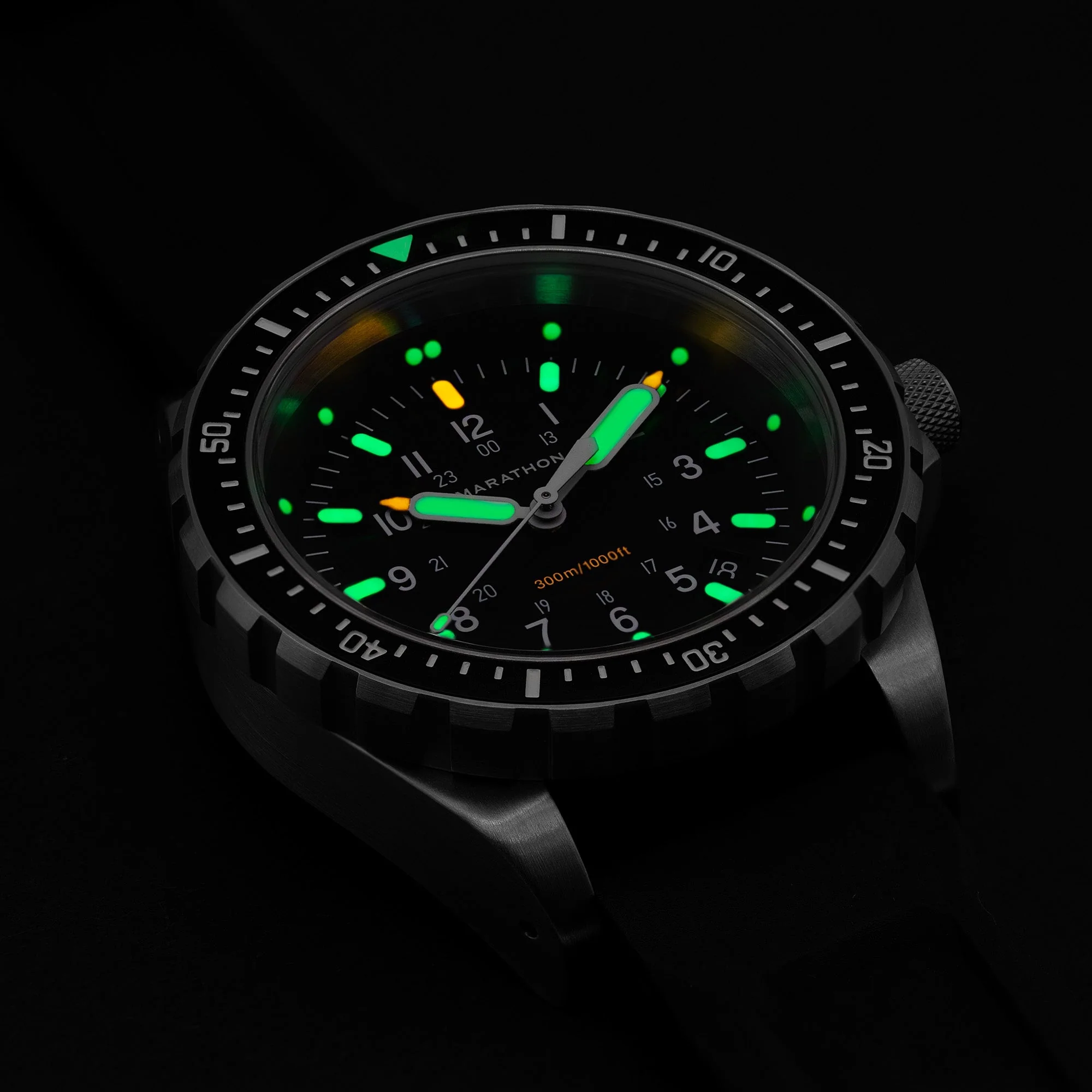 46mm Jumbo Diver's Quartz (JSAR) with Stainless Steel Bracelet - Image 4