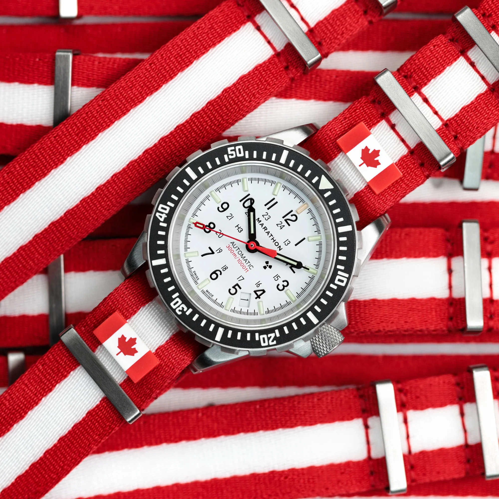 Official Government of Canada Issue Flag Lapel Pin - Image 4
